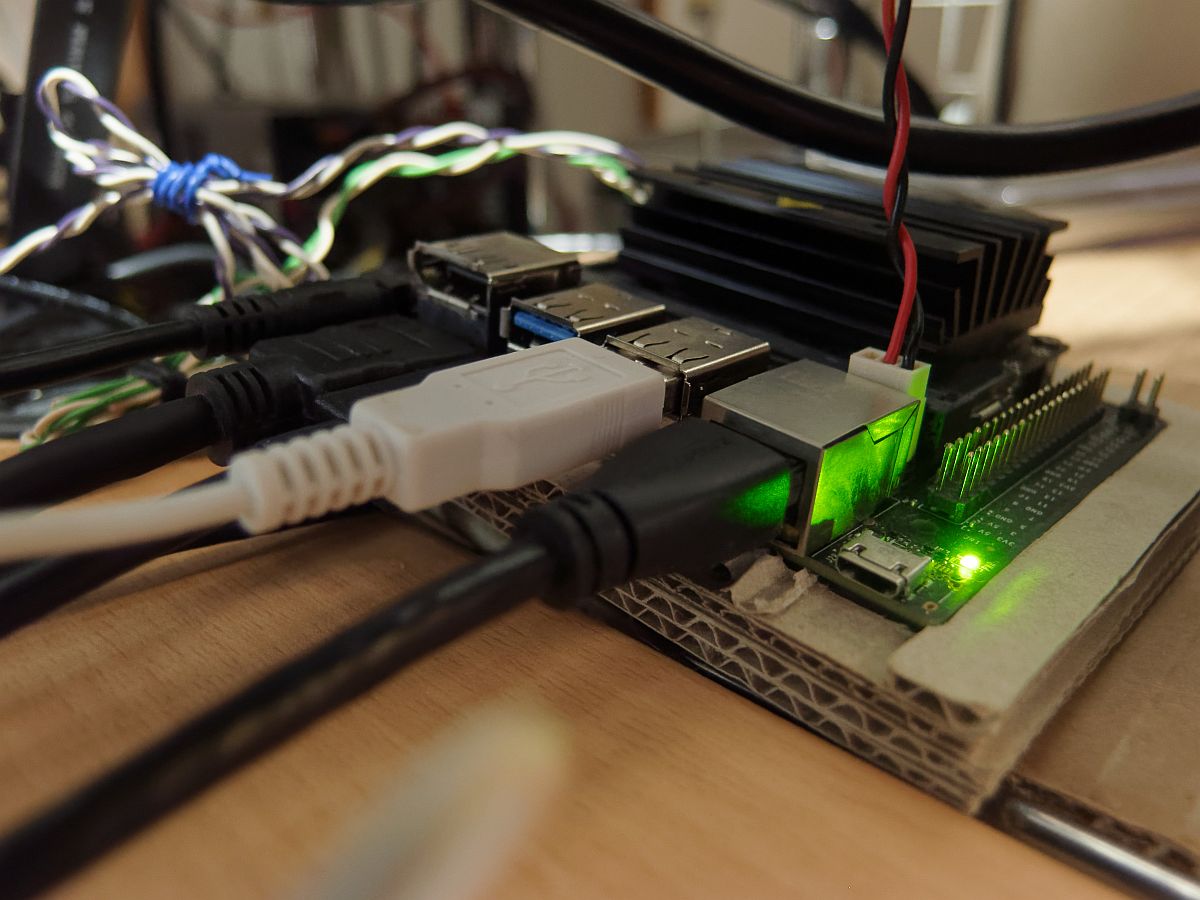 「Jetson Nano」にUSBカメラをつなげてにゃんこを認識させる：Jetson Nanoで組み込みAIを試す（4）（1/3 ページ